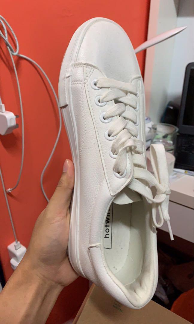 Hotwind sneakers top