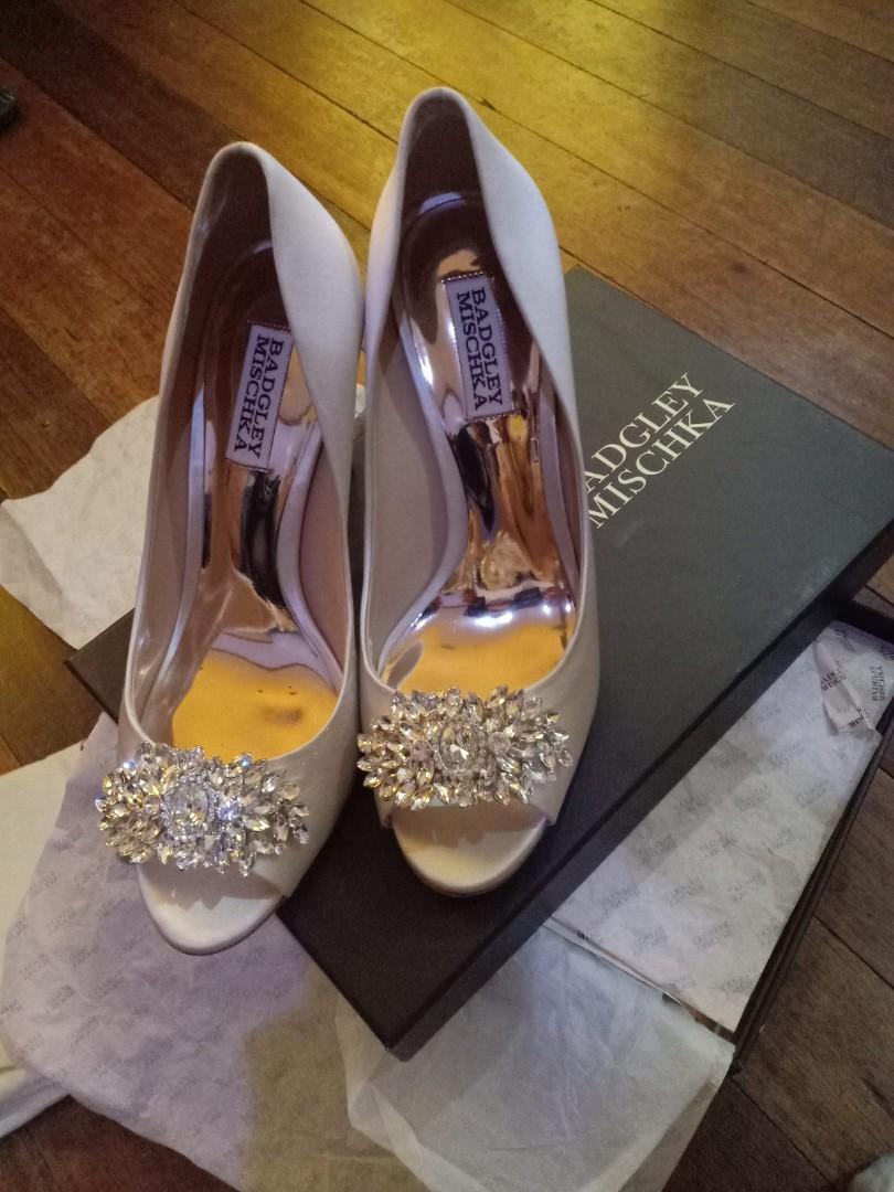 Bridal Shoes (Category: Heels) located in Makati City. Submitted by dearjane (Listing ID 239582484, Image 1). Description: Badgley Mischka Paloma Bridal Shoes Size US 8.5 Used once. With very minimal scratches as shown in picture..