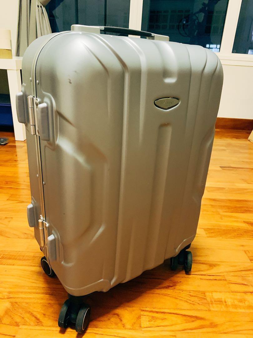 eminent gold luggage