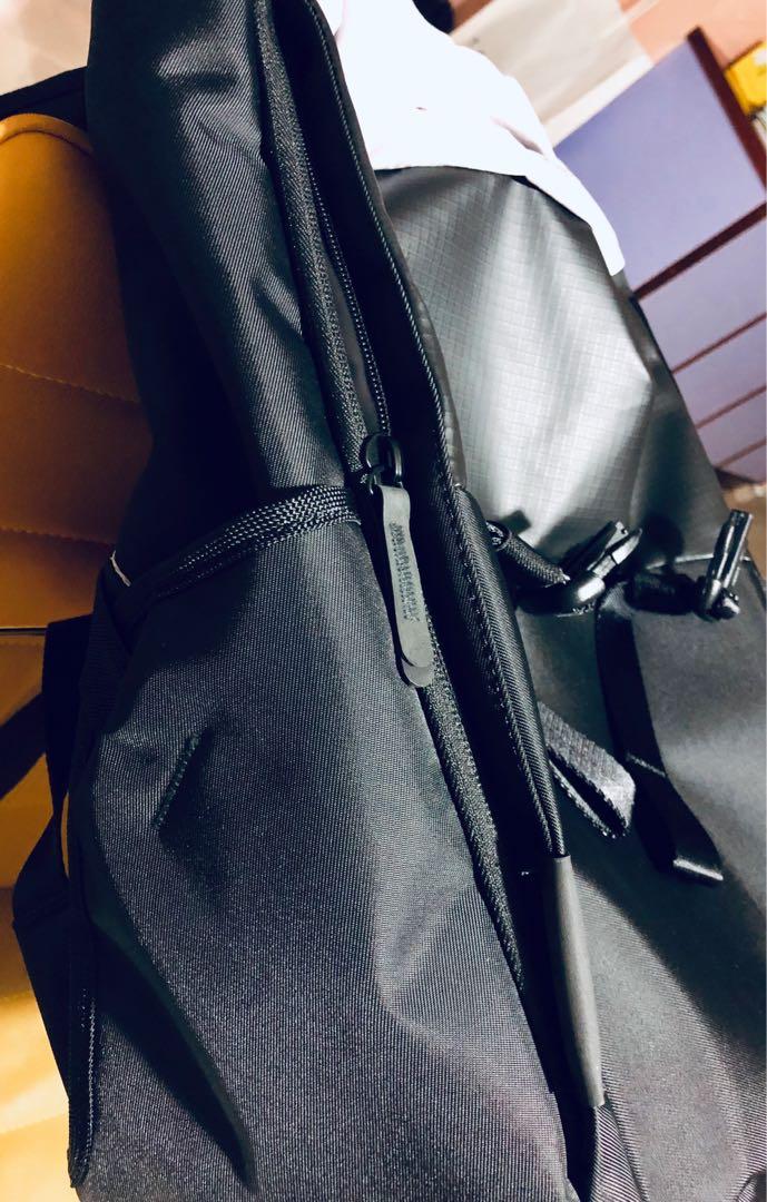 Crumpler Life Citizen Men S Fashion Bags Backpacks On Carousell