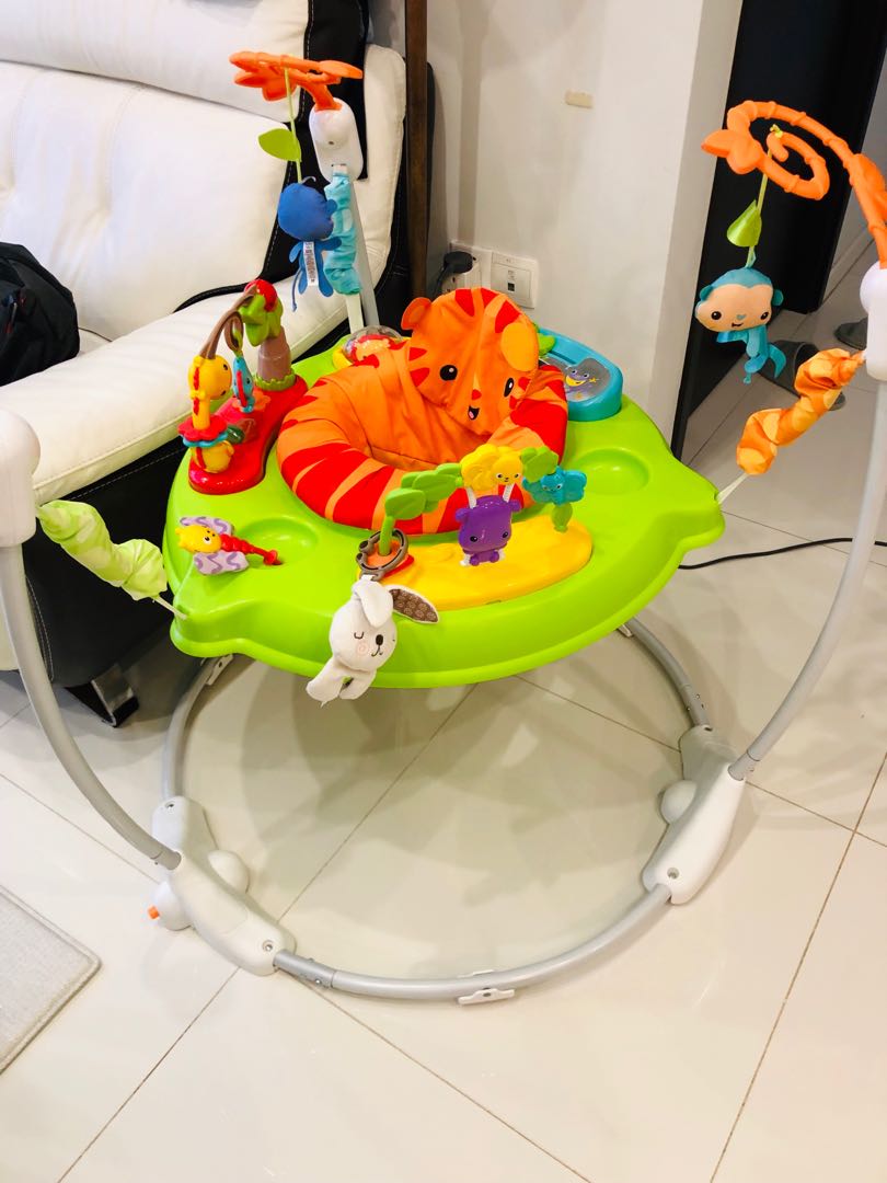 minimum age for jumperoo