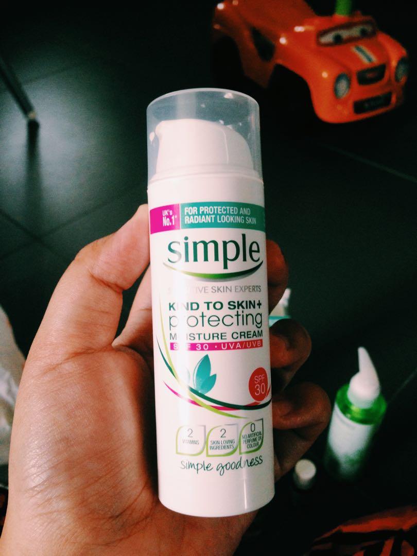 Free Postage SIMPLE SUNSCREEN