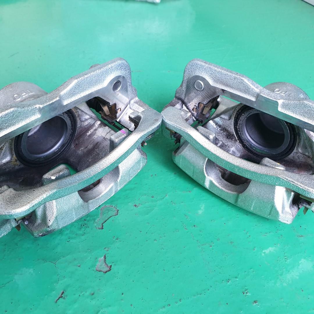 Genuine Honda front brake caliper from Honda Fit/Jazz GK, Car Accessories, Accessories on Carousell