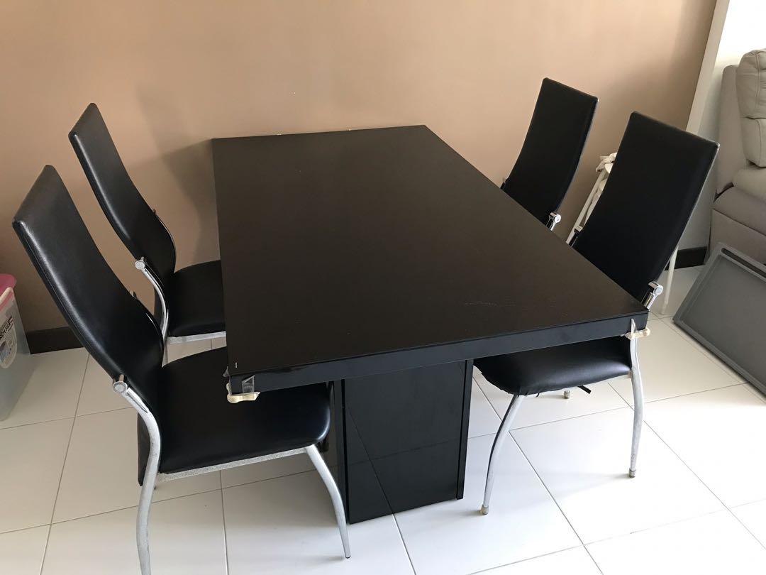 Glossy black dining table best sale