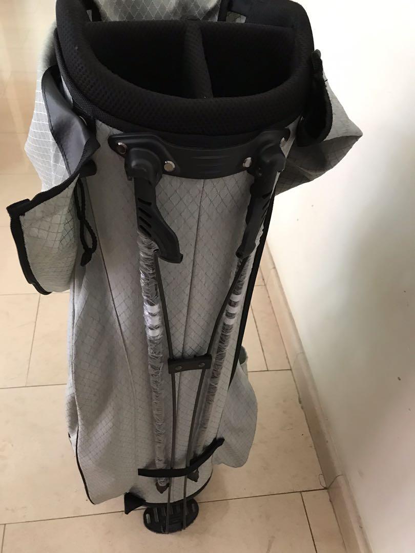 Golf Bag Adidas light weight, Sports Equipment, Sports & Games, Golf on