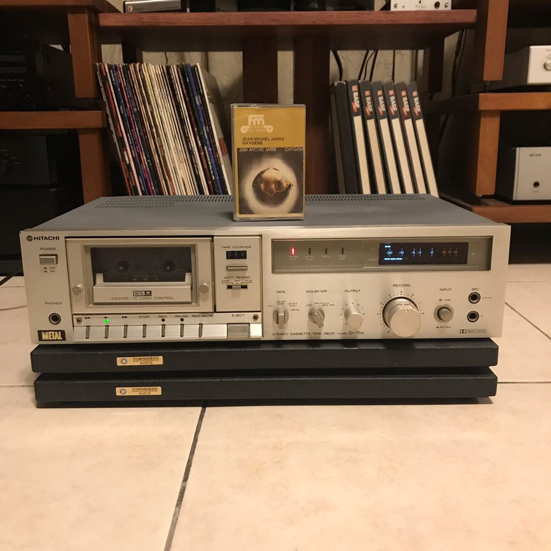 Hitachi Stereo Cassette Tape Deck D75S, Audio, Portable Music Players