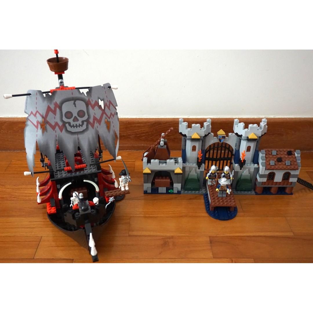 lego skeleton ship attack