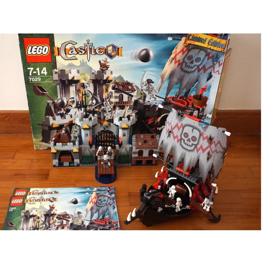 Lego skeleton ship attack best sale