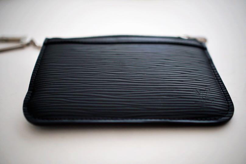 Louis Vuitton Black x Silver Epi Leather Key Pouch Pochette Cles 71lz718s