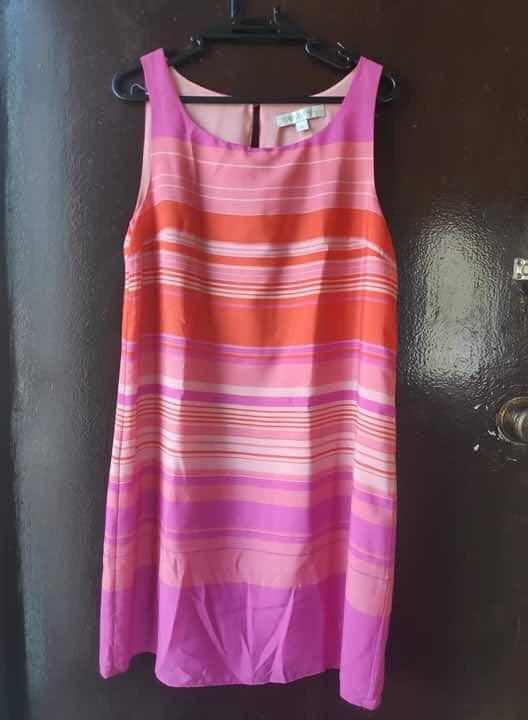 Office Dress (Category: Dresses) located in Caloocan City. Submitted by winniegrace21 (Listing ID 239651158, Image 2). Description: Decluttering.
