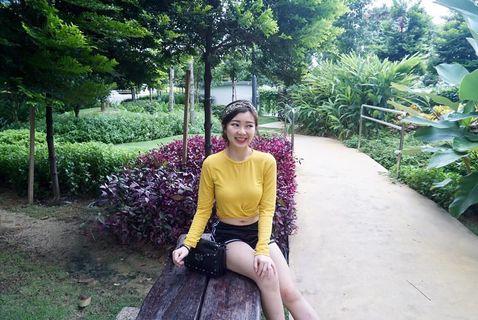 Yellow mustard Top