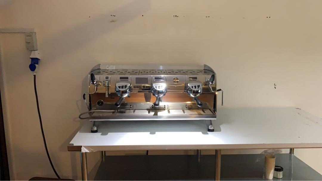 3group Victoria Arduino Black Eagle Coffee Machine (gravimetric