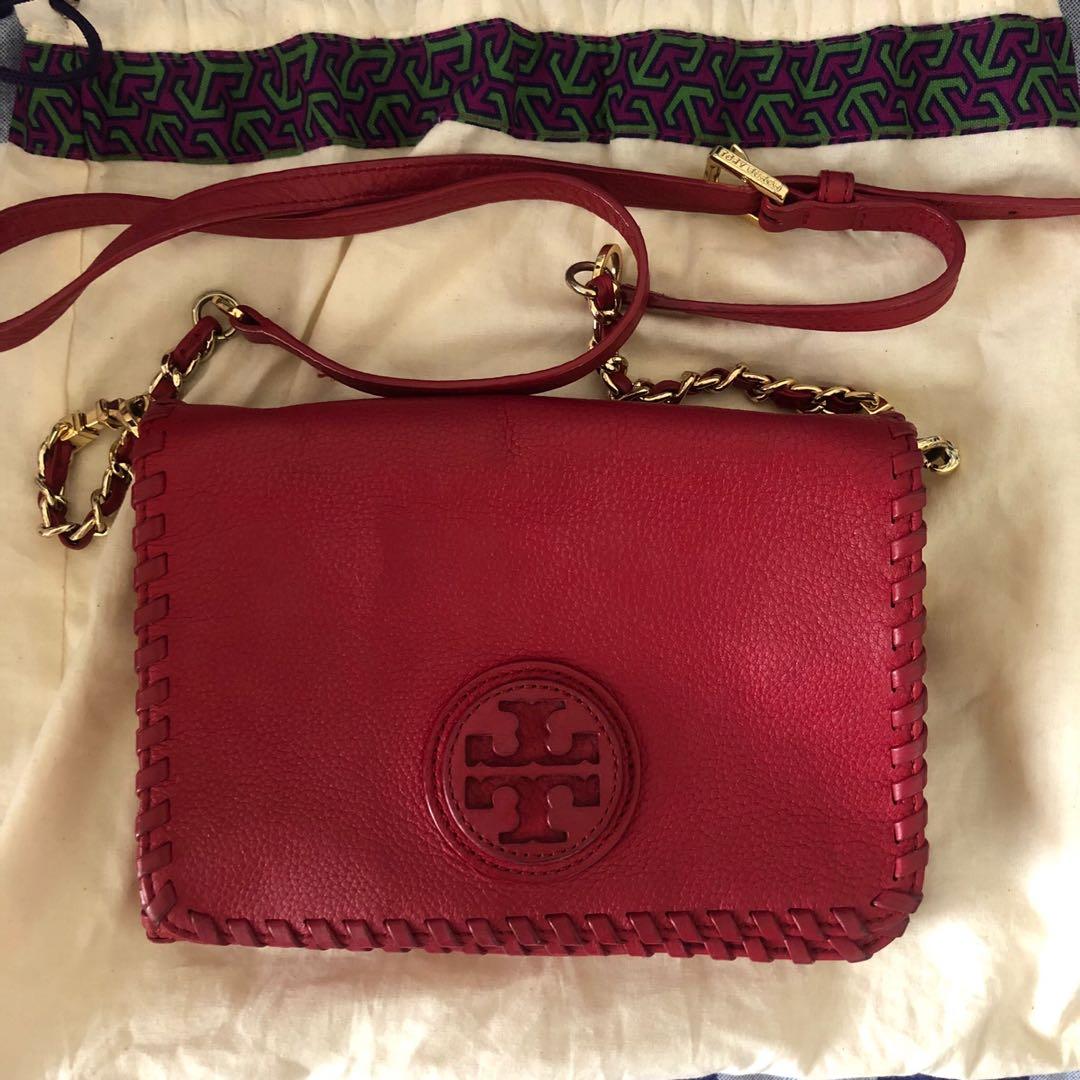 Authentic Tory Burch Sling Bag Red, Women's Fashion, Bags & Wallets,  Cross-body Bags on Carousell