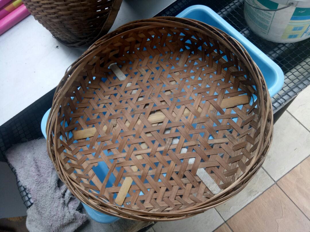 Bakul Rotan Antik Besar 1 Antiques Vintage Collectibles On Carousell
