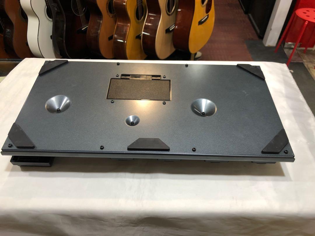 BOSS ME80 Guitar MultiEffects Pedal, Hobbies & Toys, Music & Media