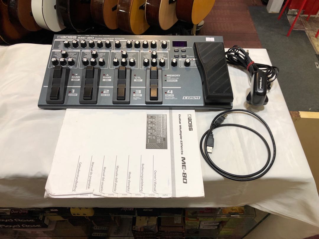 BOSS ME80 Guitar MultiEffects Pedal, Hobbies & Toys, Music & Media