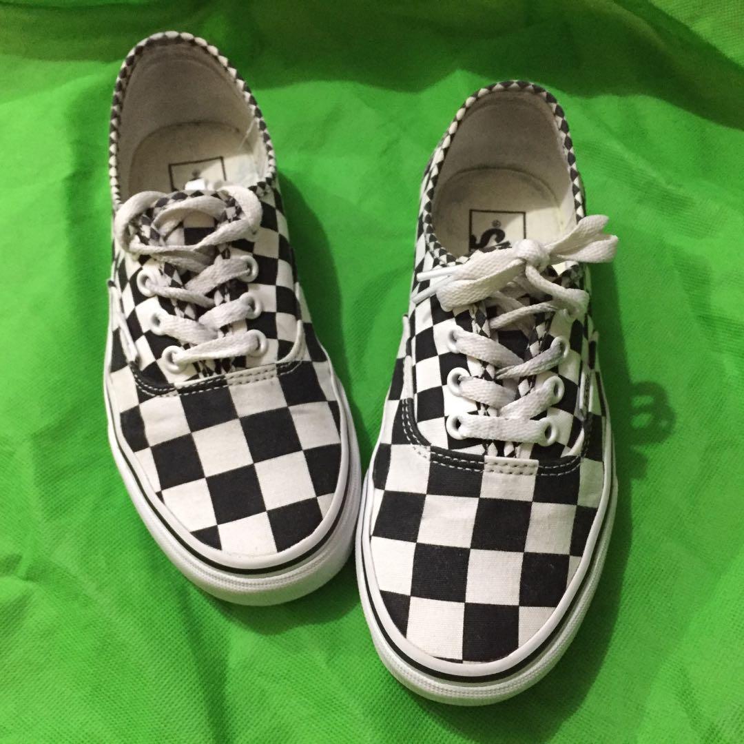 womens checkered vans