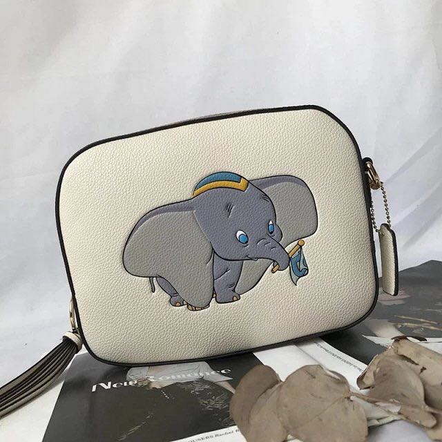 Coach Dumbo Camera Bag, Women's Fashion, Bags & Wallets, Crossbody