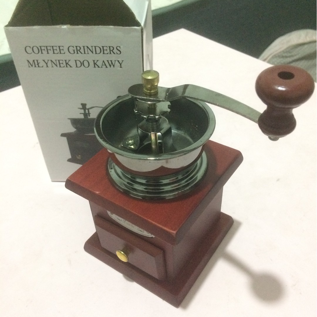 Coffee Grinder Manual Vintage, Kitchen & Appliances di Carousell