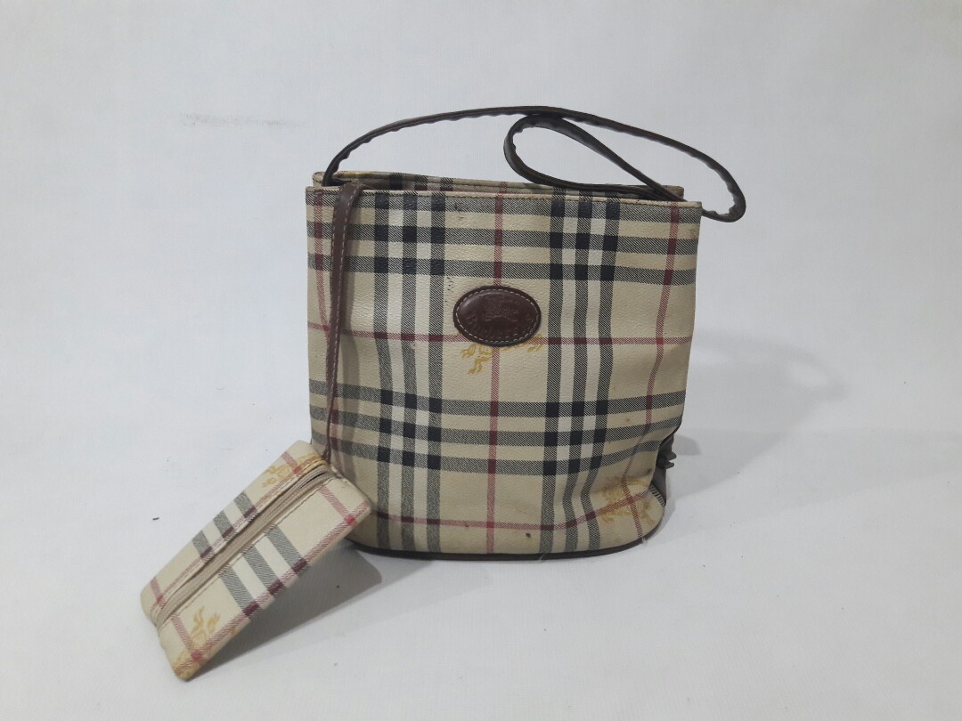 vintage burberry bucket bag