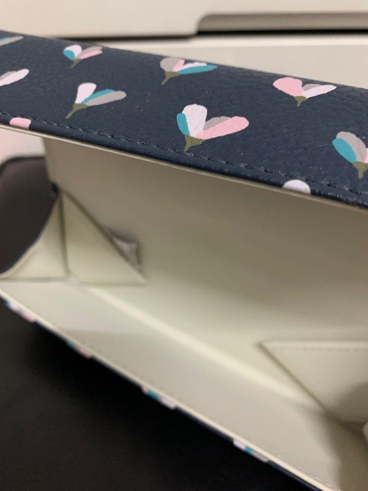 Fossil glasses case, Luxury, Accessories on Carousell