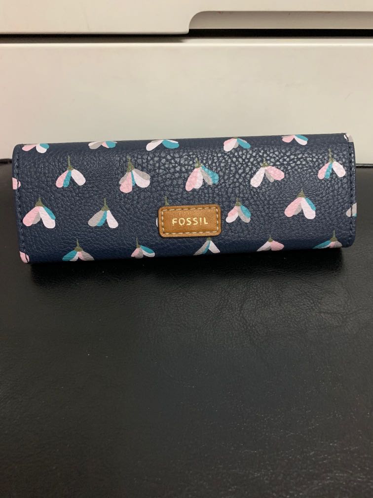Fossil glasses case, Luxury, Accessories on Carousell