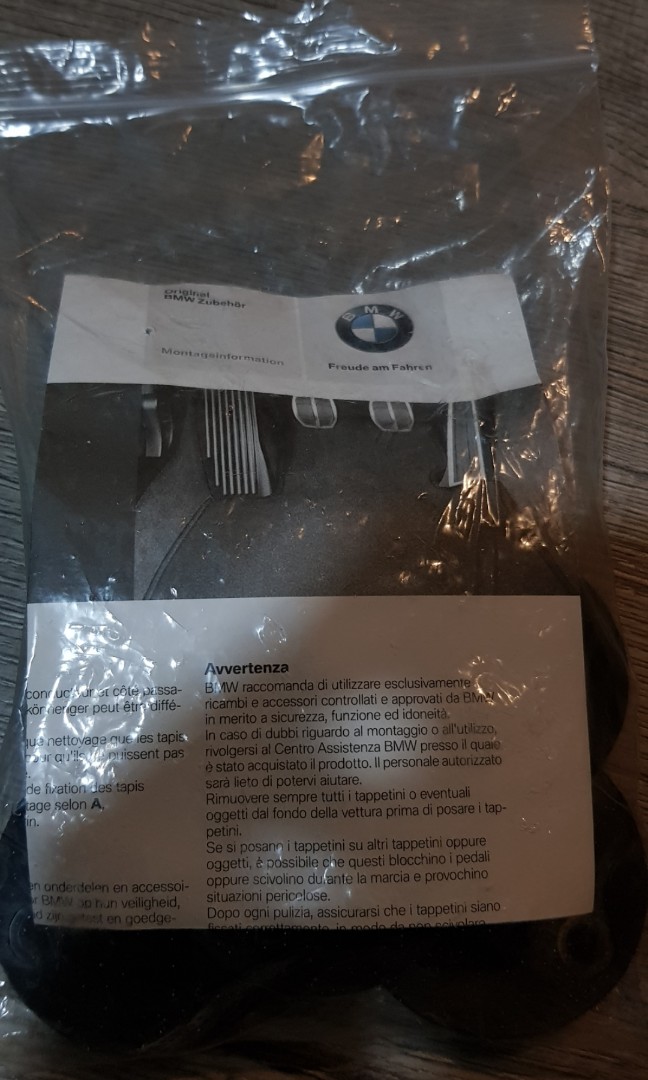 Genuine BMW Floor Mat "T"Anchor Velcro secure fasteners, Car