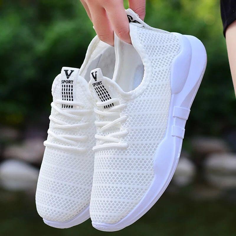 girls shoes in white colour