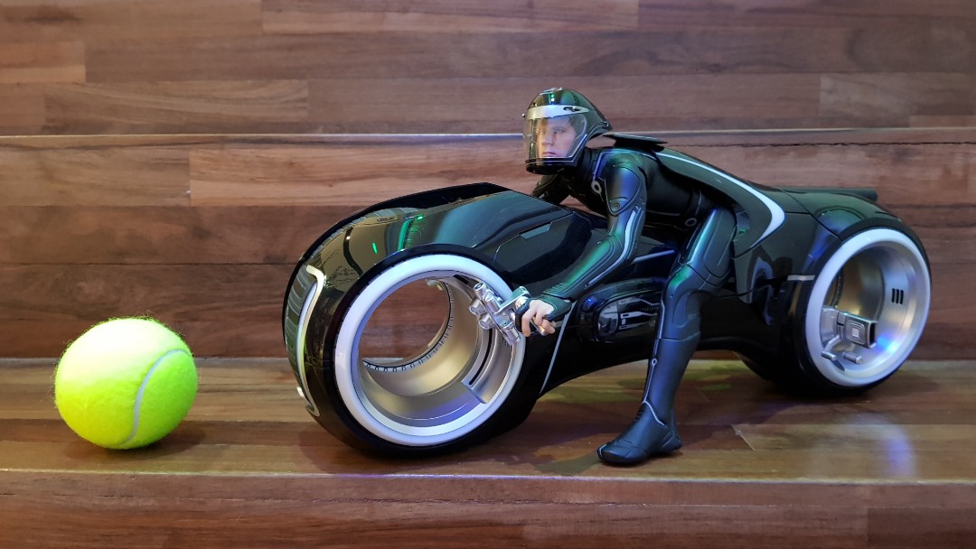 Hot toys sale tron light cycle