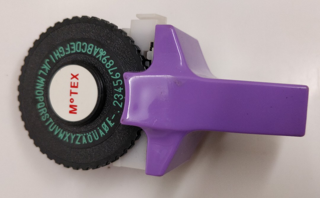 Label marker MoTex 9mm Embossing Tape Gun Purple, Hobbies & Toys