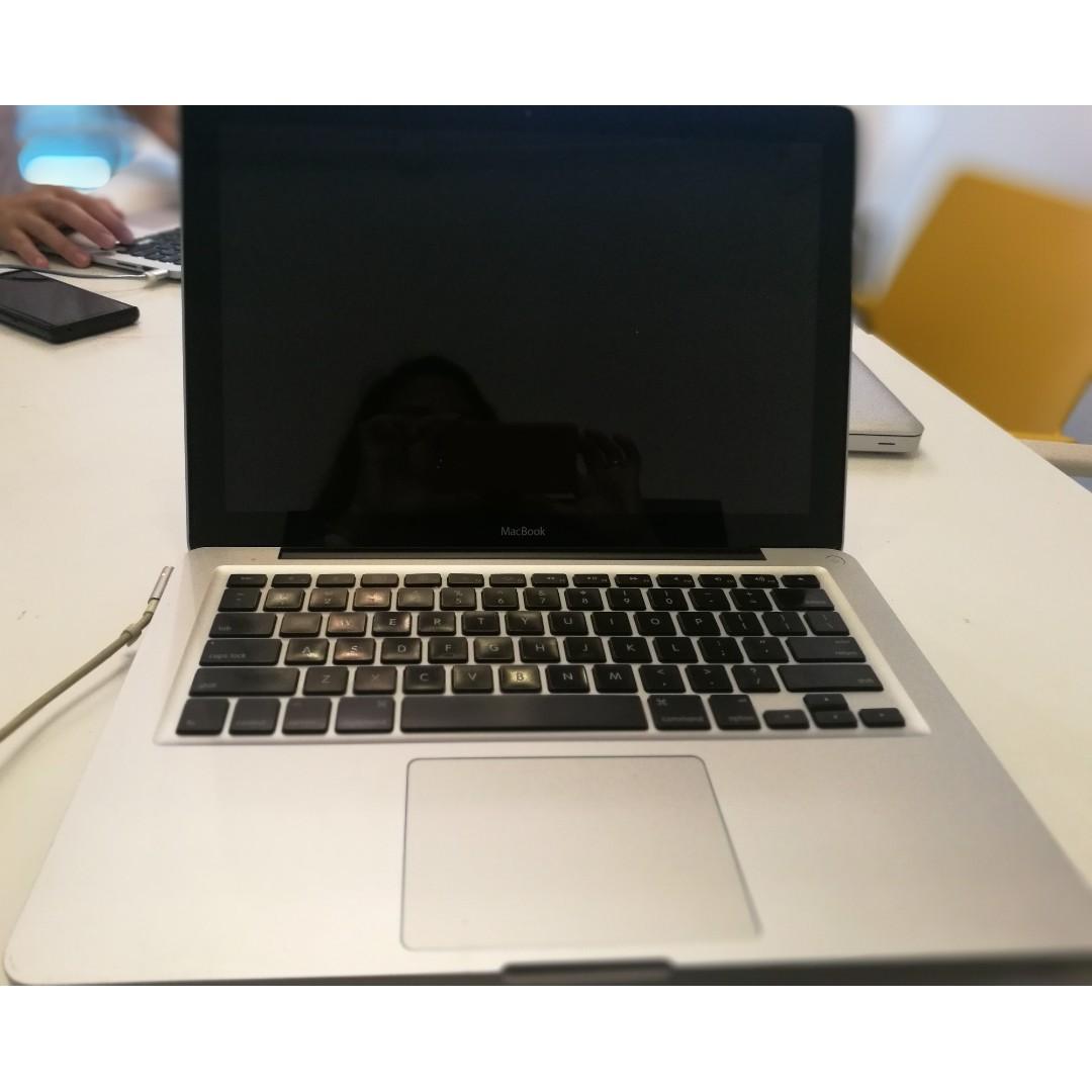 macbook 13 inch aluminum late 2008 price