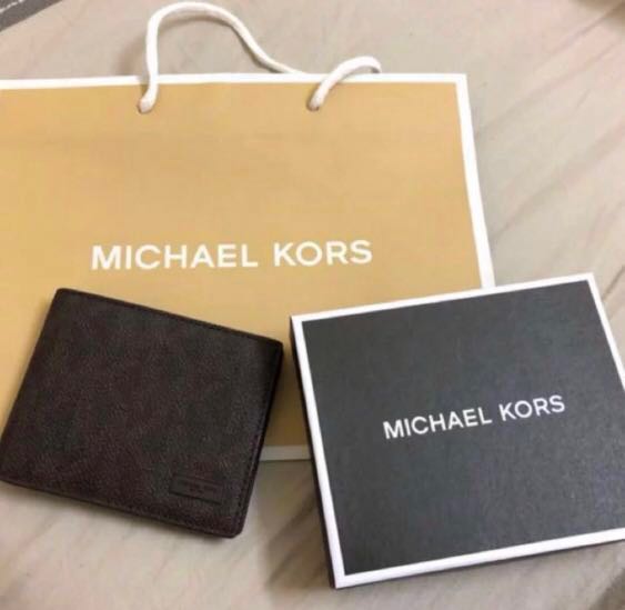 Michael kors wallet 2025 box