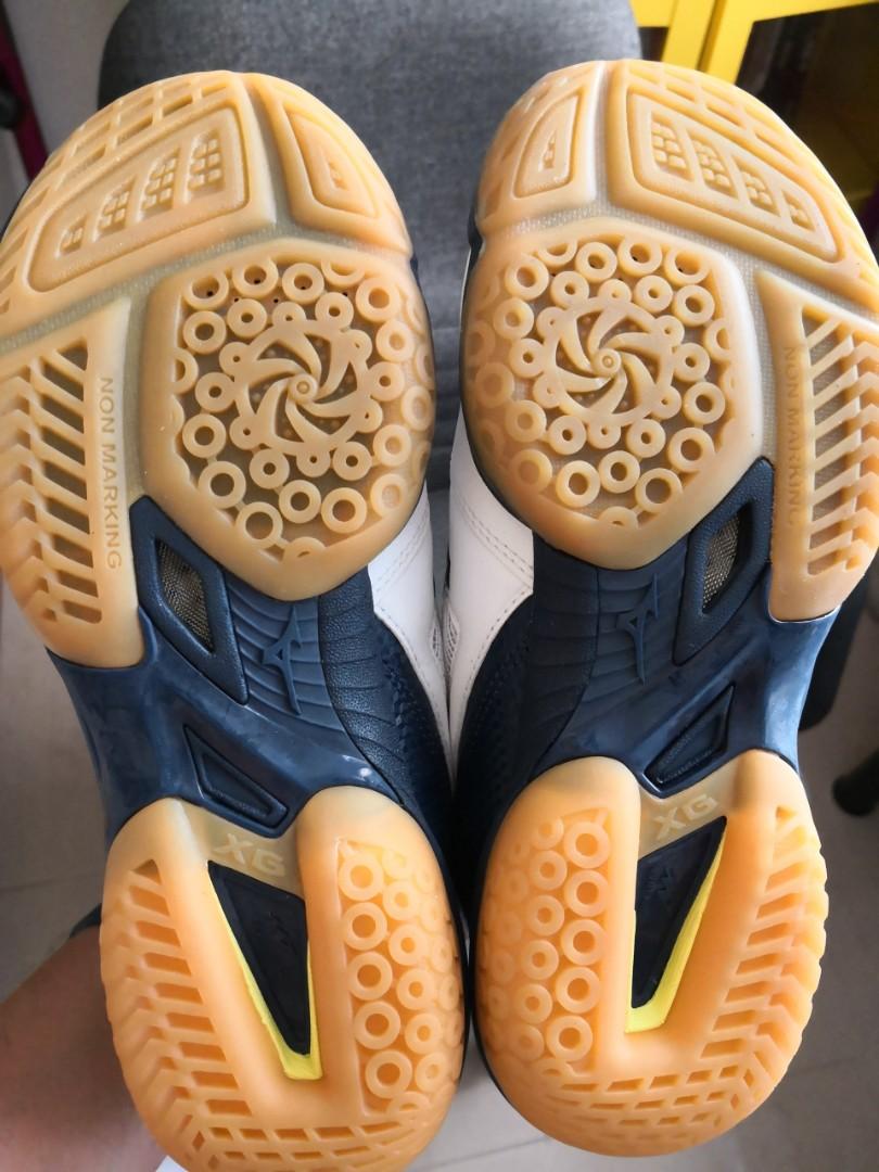 mizuno wave fang ss wide