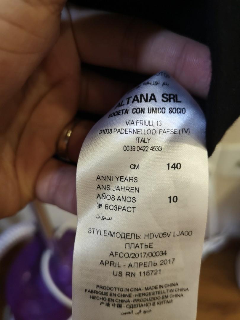 Moschino (Category: Babies & Kids Fashion) located in Singapore. Submitted by tongtriplek (Listing ID 239777921, Image 3). Description: Size 10 years.