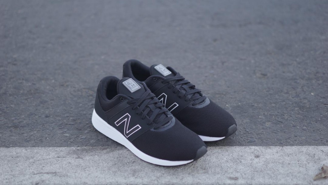New Balance MRL 24 TA Fesyen Pria Sepatu Sneakers di Carousell