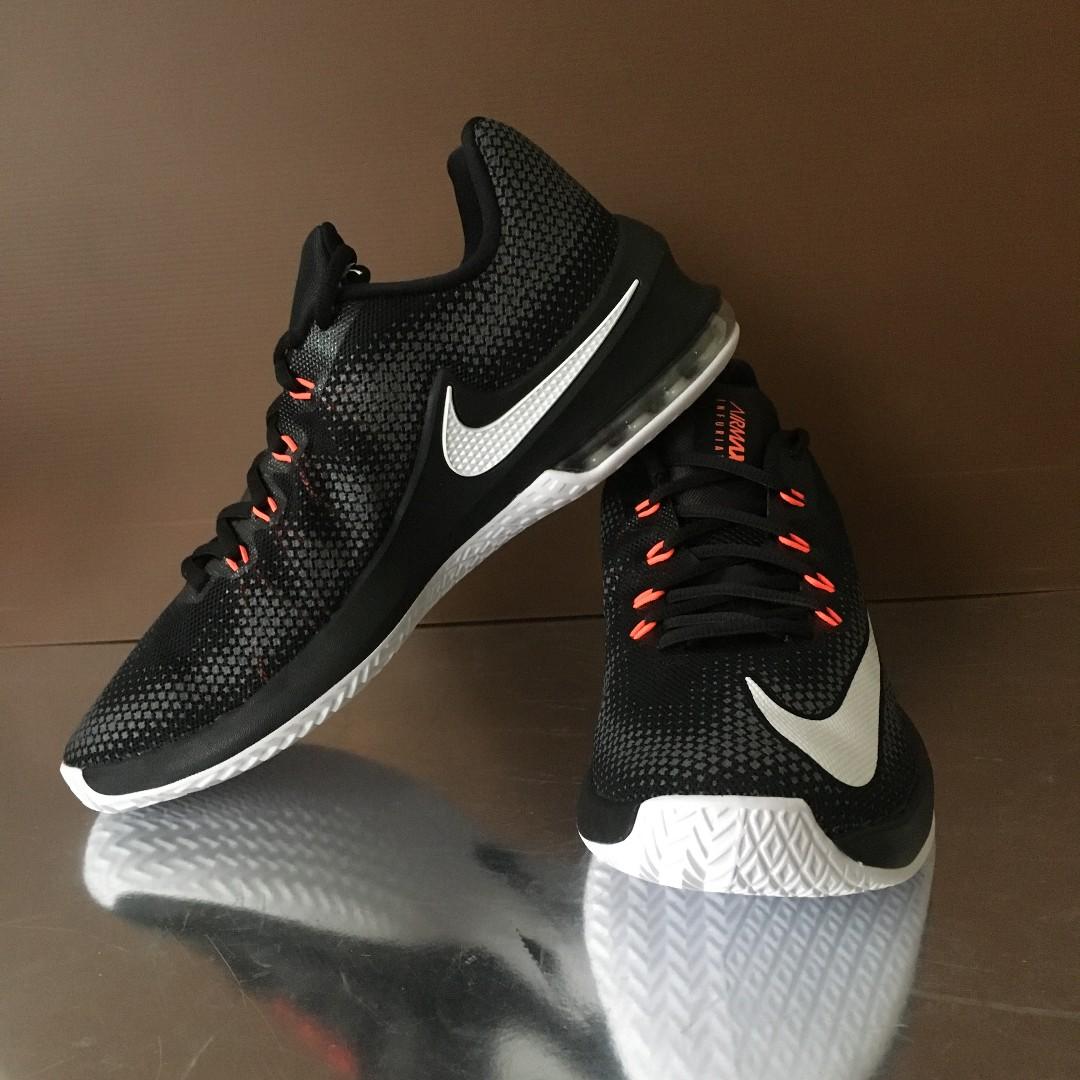 Men's air max top infuriate low basketball shoe
