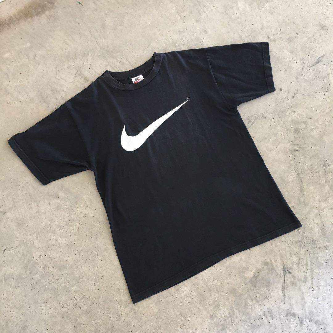 nike big swoosh t shirt vintage