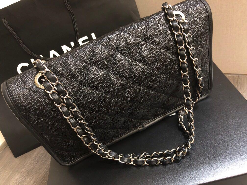 Chanel Sac À Rabat Ecru Leather Handbag (Pre-Owned)