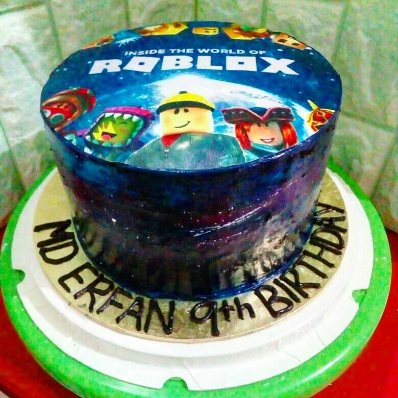Roblox Galaxy Cake 8inch Round Food Drinks Baked Goods On Carousell - roblox and fortnite cake