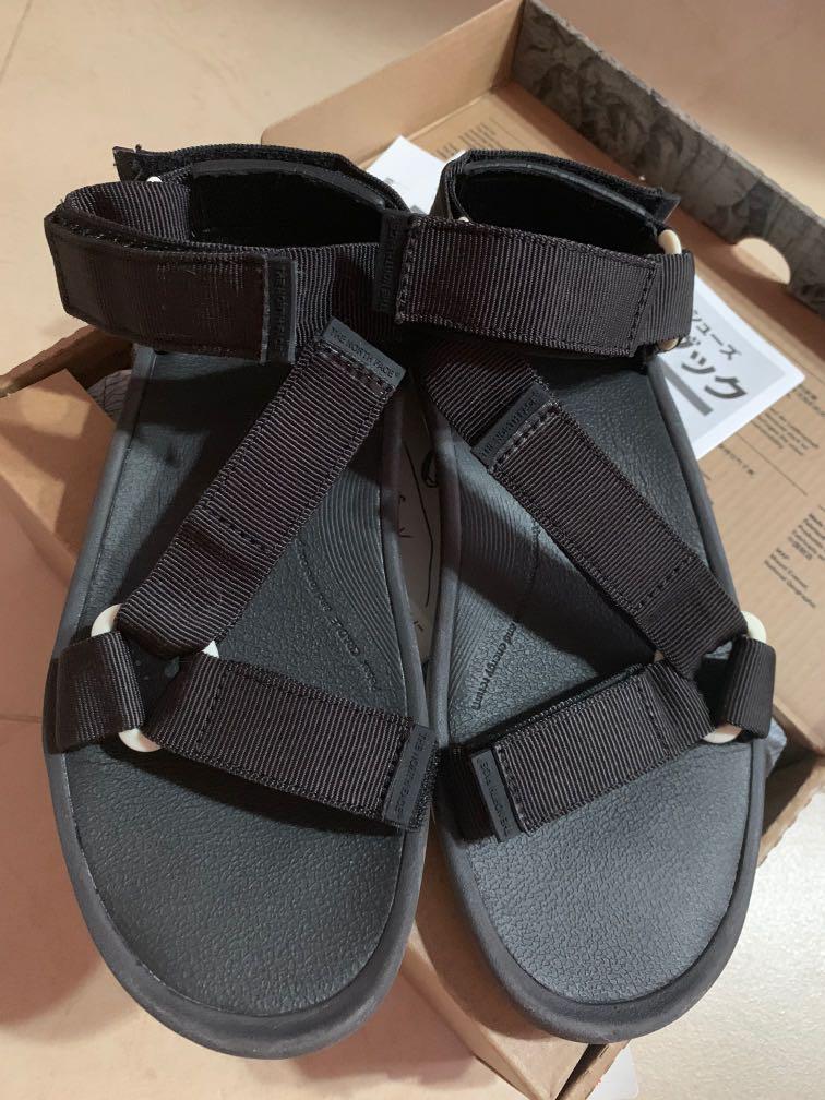 Flash sale ~ The North Face Ultra Tidal sandals, 名牌, 服裝