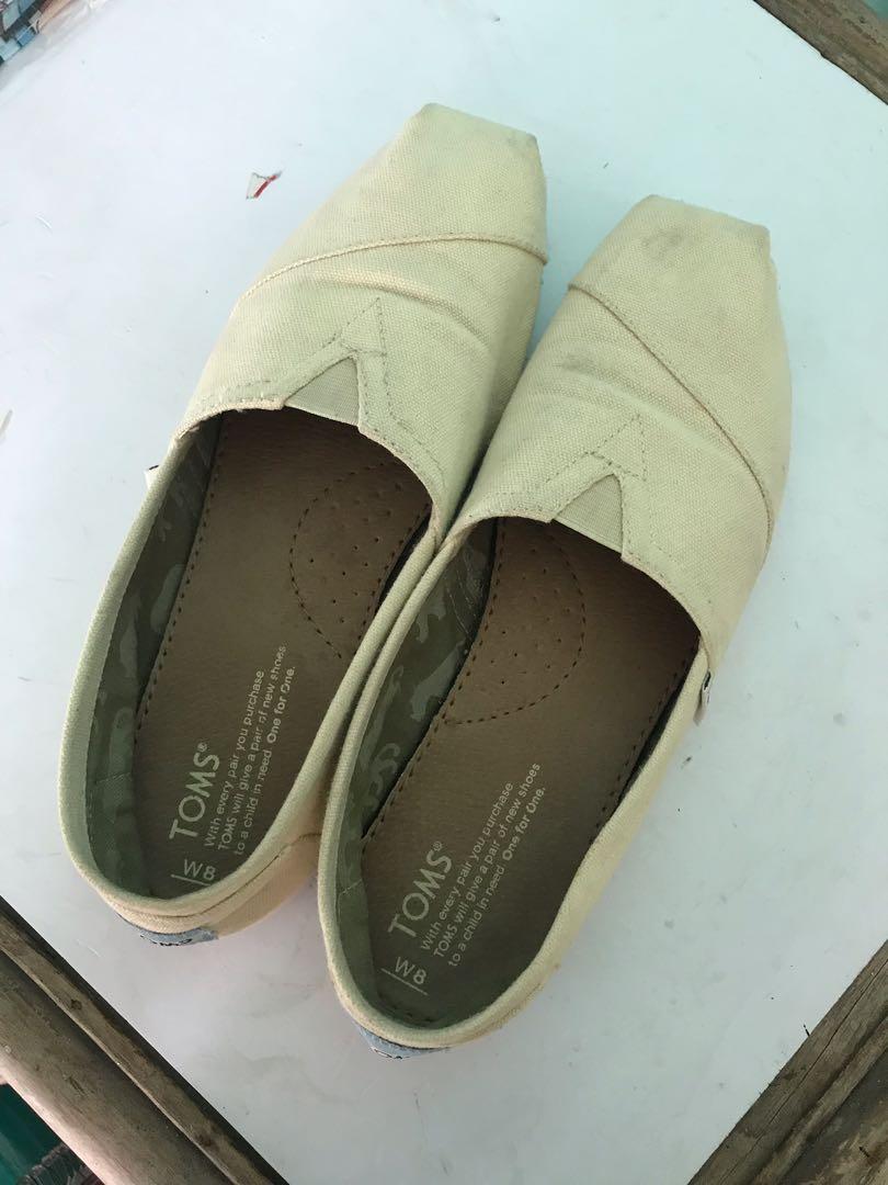 Toms ; nude brown Size W8, Women's 