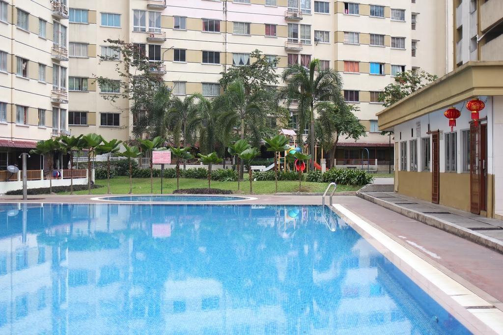 Vista Impiana Apartment Taman Bukit Serdang Seri Kembangan On
