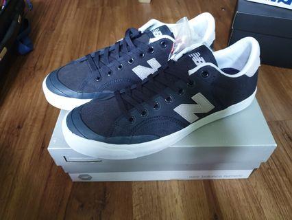 New Balance 212