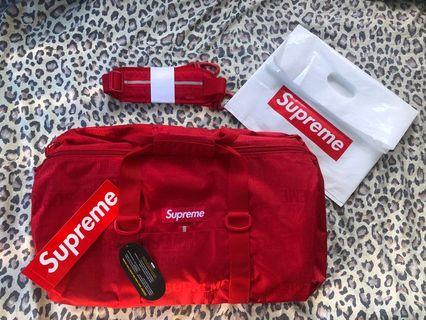 Supreme Duffle bag