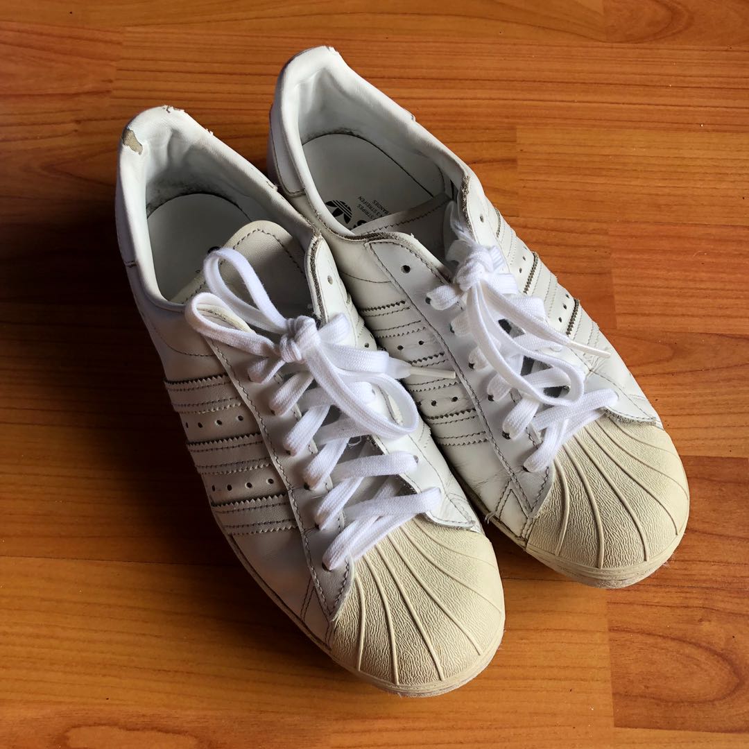adidas superstars triple white