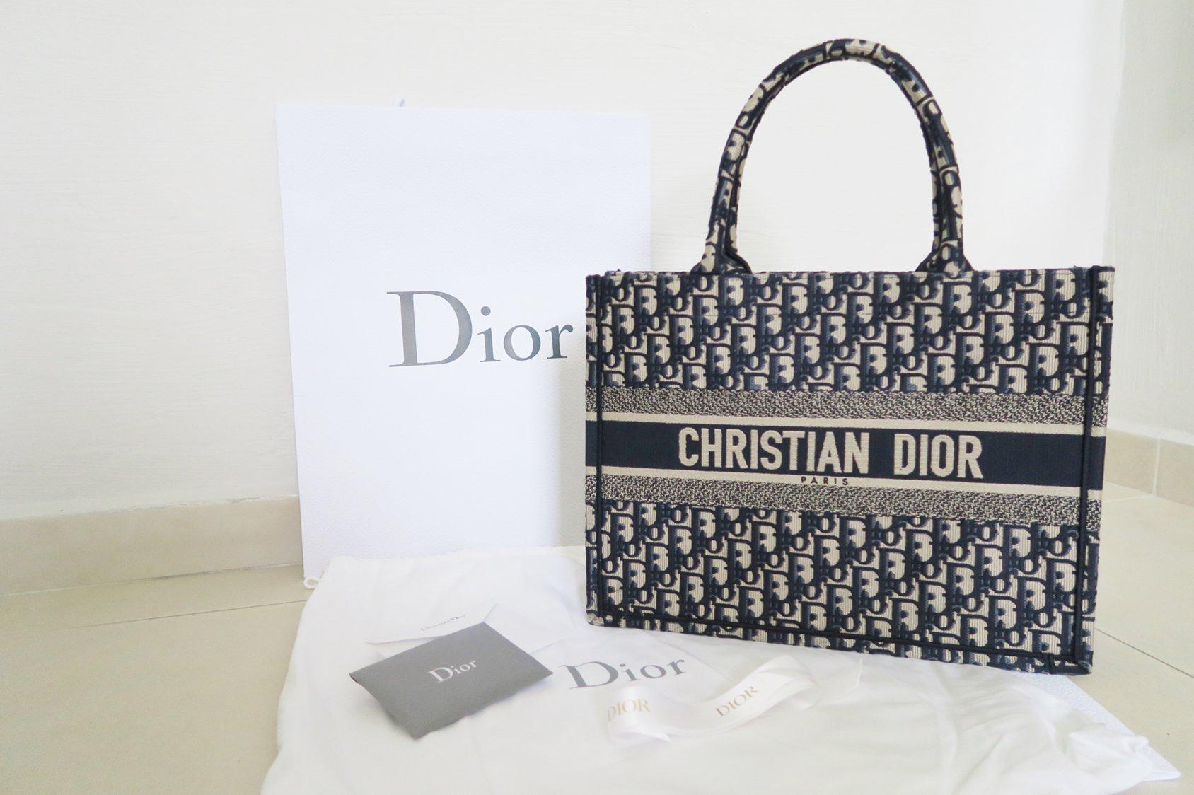 Chanel book on sale tote