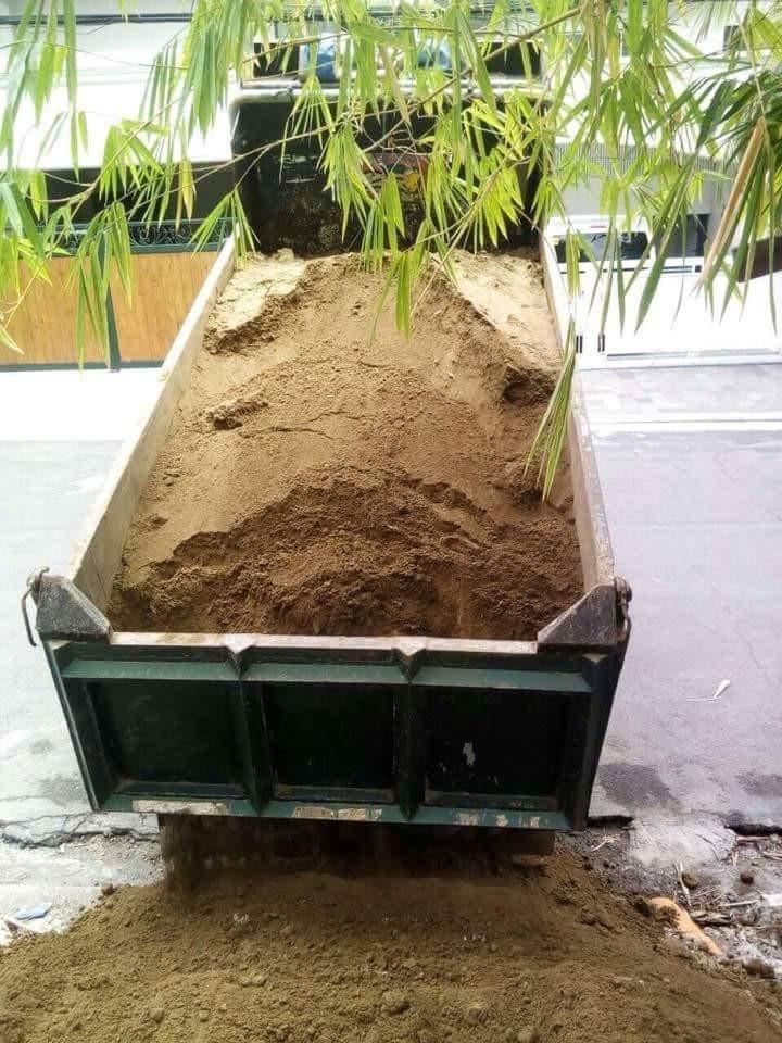 Garden Soil Per Elf Truckload Furniture Home Living Cleaning Homecare Supplies Waste Bins Bags On Carousell Garden Soil Per Elf Truckload Furniture Home Living Cleaning Homecare Supplies Waste Bins Bags On Carousell