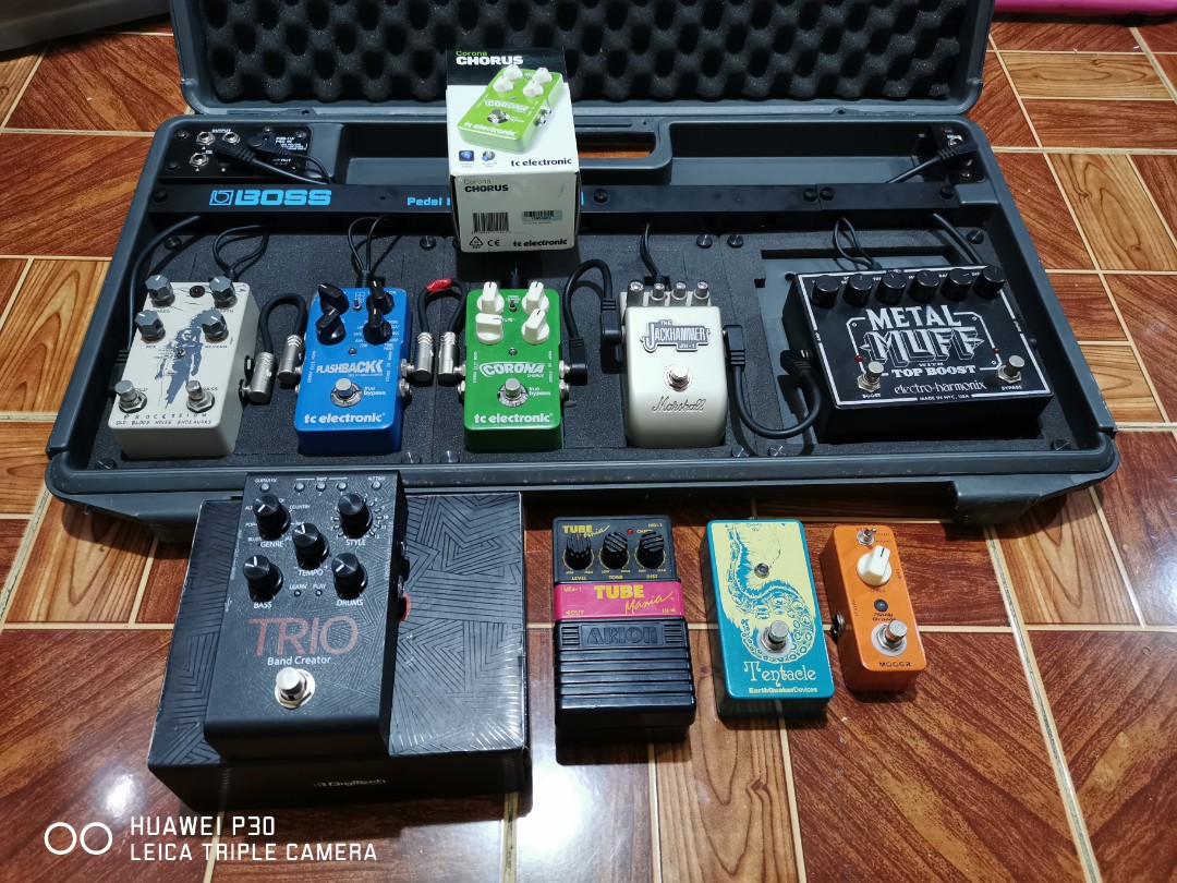 Guitar Effects For Sale pls read first, Hobbies & Toys, Music & Media