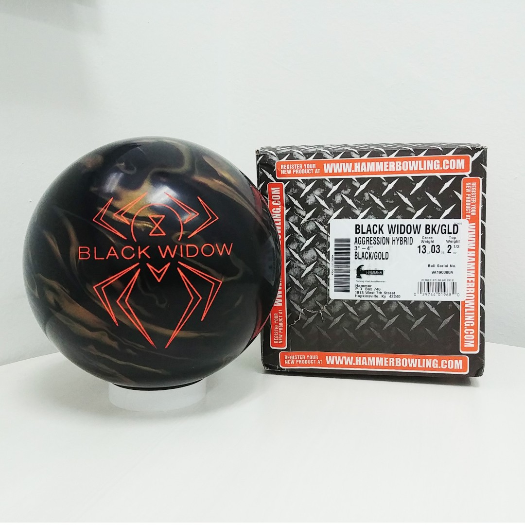 Hammer Black Widow Black/Gold Bowling Ball 13lbs, Sports Equipment