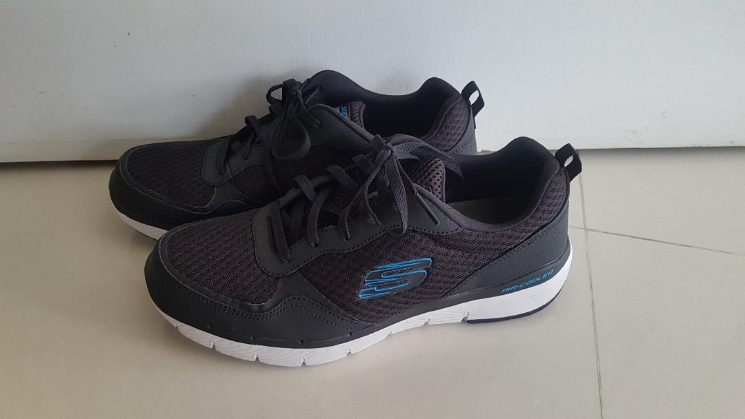skechers size 9 mens price